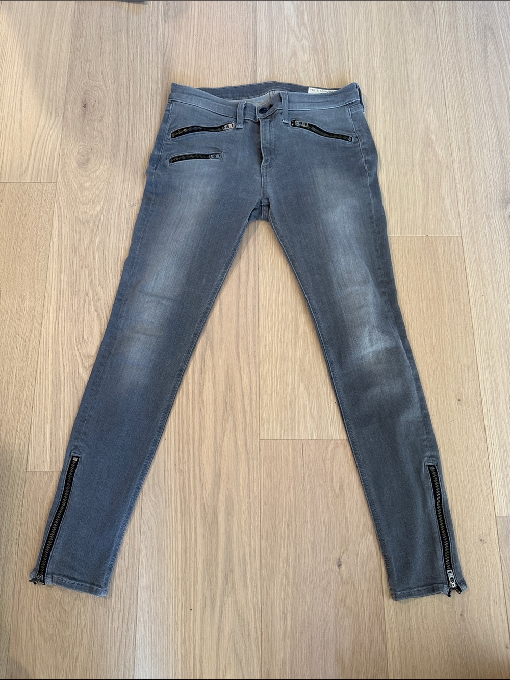 Rag & Bone Women's Washed Gray Moto Skinny Jeans with Zip Accents. Size 28